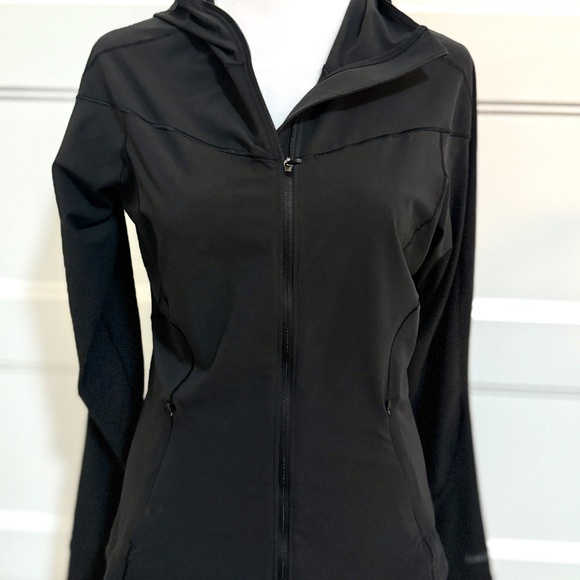 Lululemon Mist Over Windbreaker NWOT - Picture 6 of 6